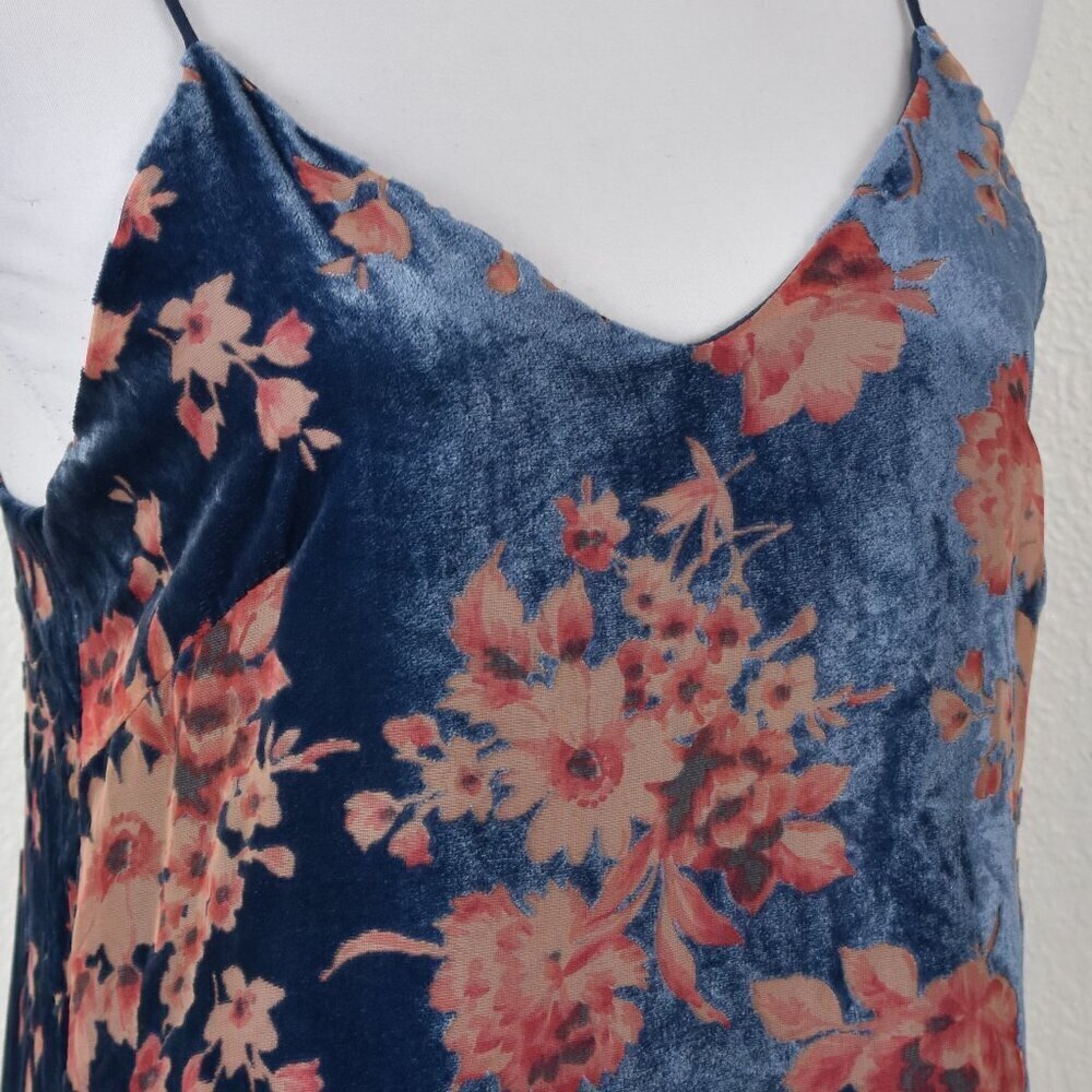 Line & Dot Floral Velvet Burnout Midi Dress NEW - S - Picture 3 of 9